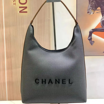 Chanel Large Tote Bag – Iconic Luxury Shopper