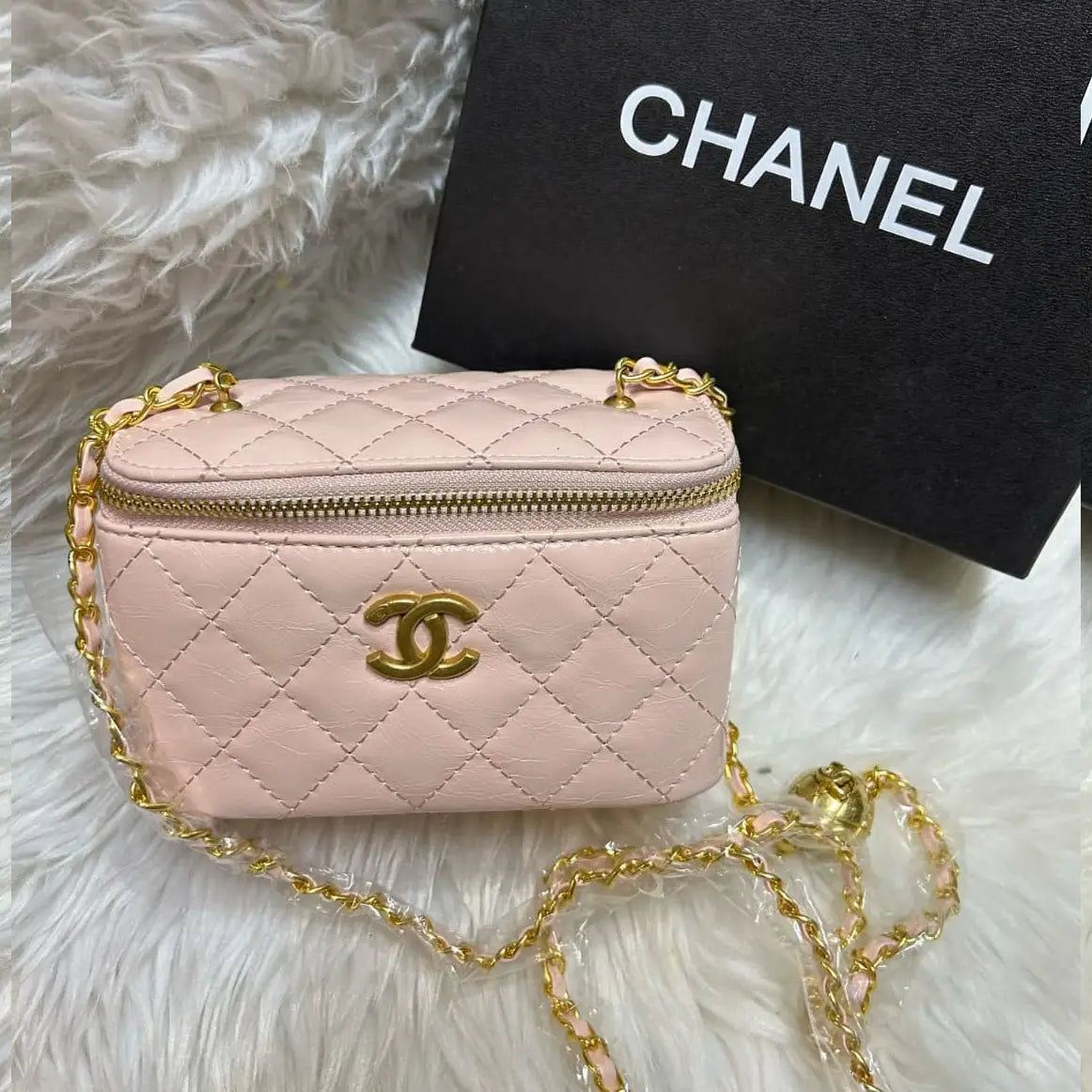 Chanel Mini Vanity Case – Iconic Compact Luxury Bag