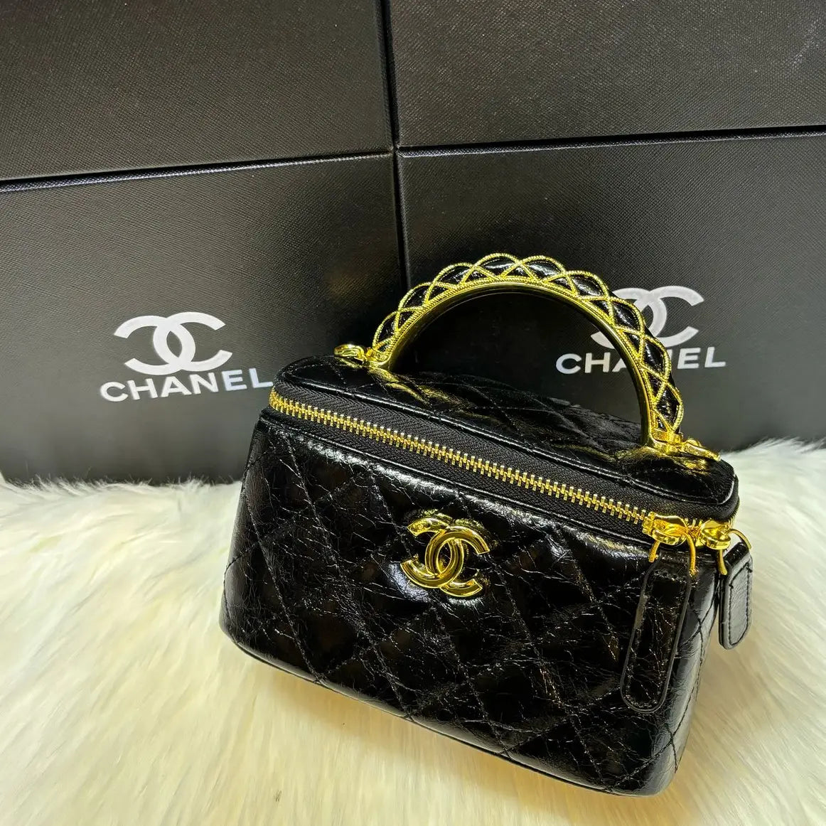 Chanel Mini Vanity Case – Iconic Compact Luxury Bag