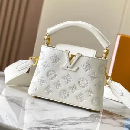 Louis Vuitton Capucines MM Women's Handbags