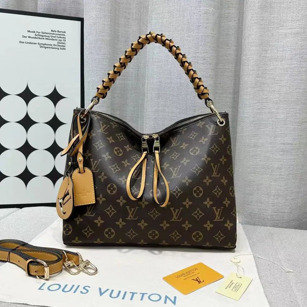 Louis Vuitton Beaubourg Hobo MM in Mahina Leather – Monogram Handbag