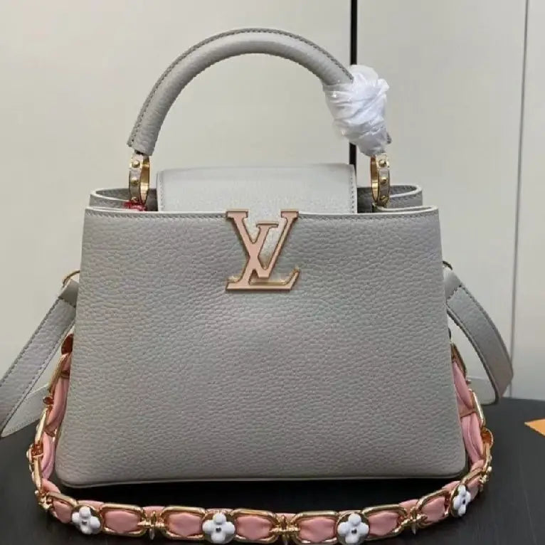 Louis Vuitton Capucines MM Women's Handbags
