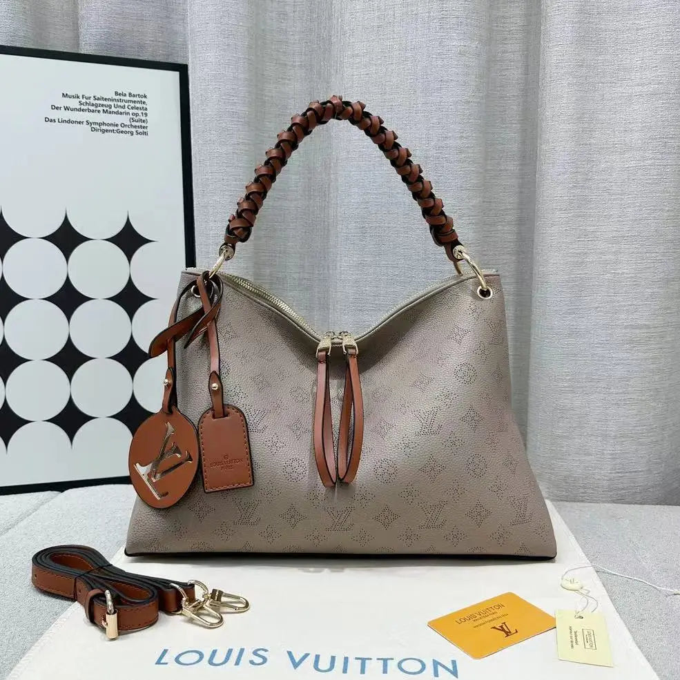 Louis Vuitton Beaubourg Hobo MM in Mahina Leather – Monogram Handbag